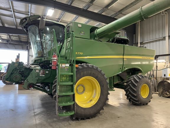 Image of John Deere S770 equipment image 1