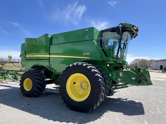 Main image John Deere S770