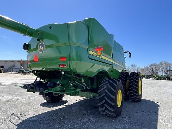 Image of John Deere S770 equipment image 2