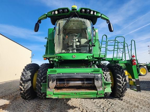 Image of John Deere S770 equipment image 2
