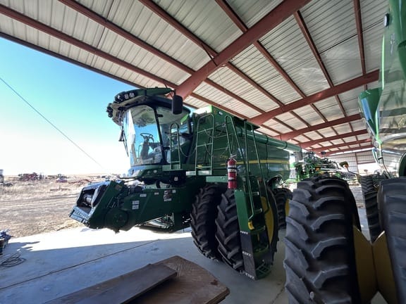 2022 John Deere S770 Equipment Image0