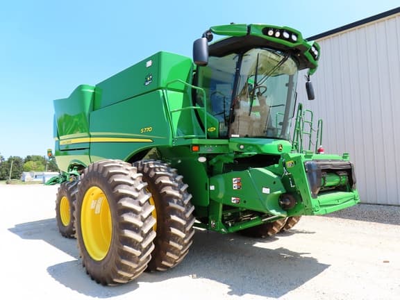 Image of John Deere S770 equipment image 4
