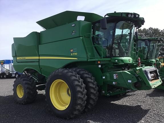 Image of John Deere S770 equipment image 3