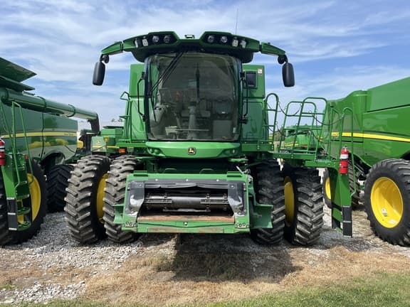 Image of John Deere S770 equipment image 1