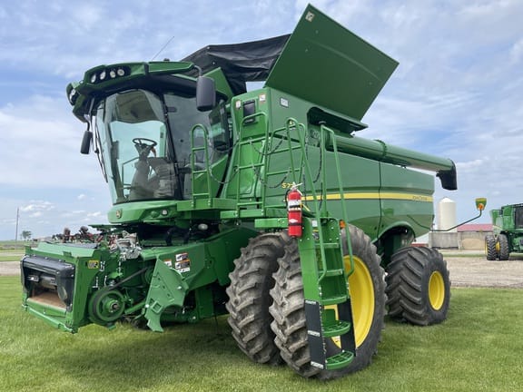 Main image John Deere S770