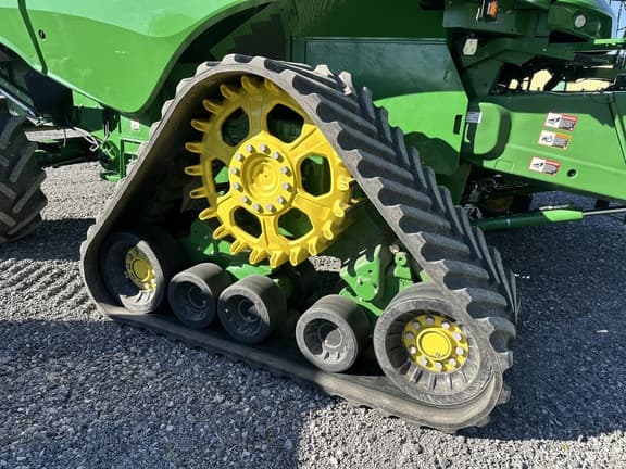 Image of John Deere S770 equipment image 2