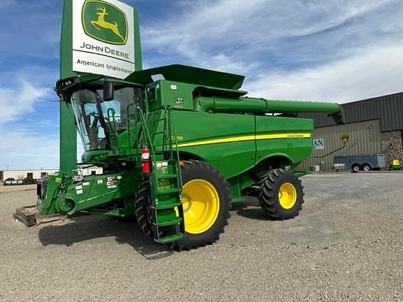 Image of John Deere S770 equipment image 1