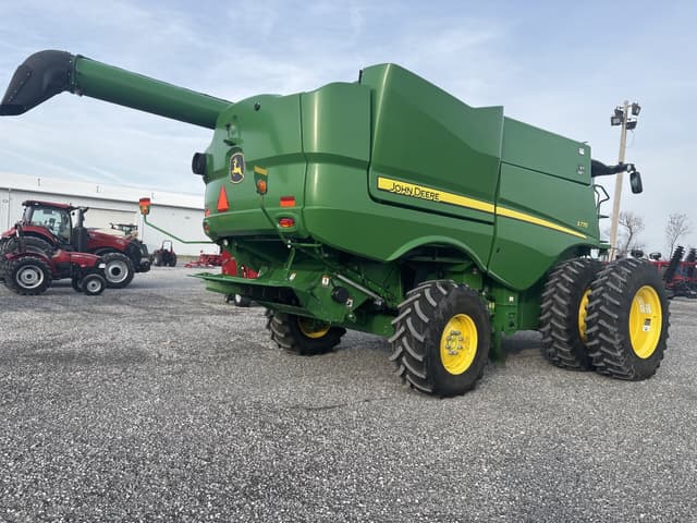 Image of John Deere S770 equipment image 3