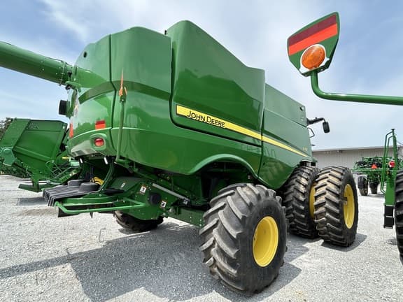 Image of John Deere S770 equipment image 4