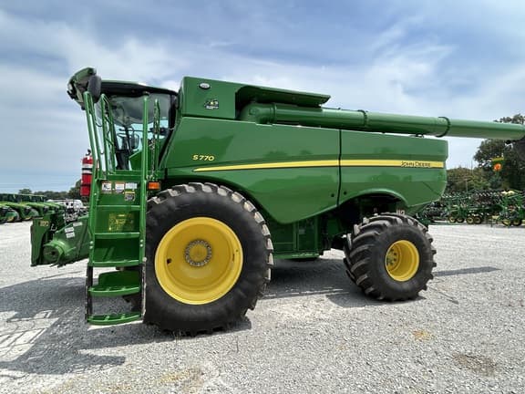 Image of John Deere S770 equipment image 2