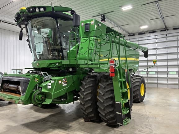 Image of John Deere S770 equipment image 2