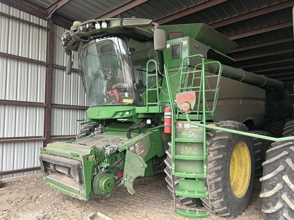 2022 John Deere S770 Equipment Image0