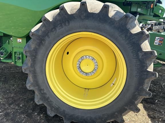 Image of John Deere S770 equipment image 2