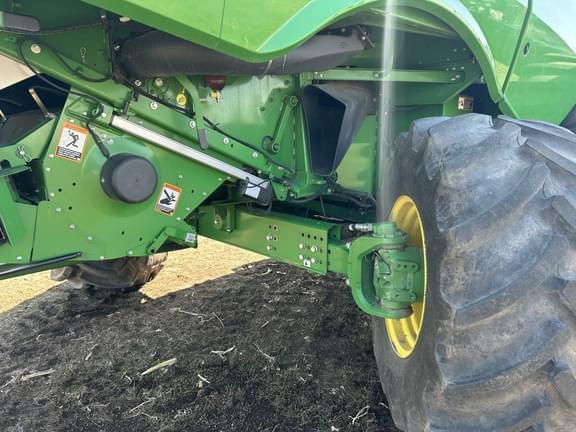 Image of John Deere S770 equipment image 4
