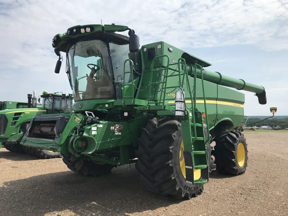 Main image John Deere S770