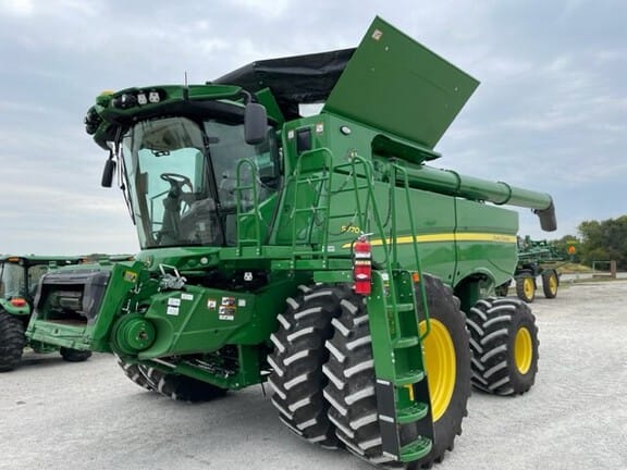 2022 John Deere S770 Equipment Image0