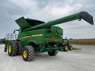 Main image John Deere S770 6