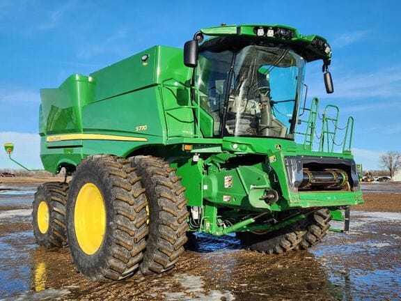 2022 John Deere S770 Equipment Image0