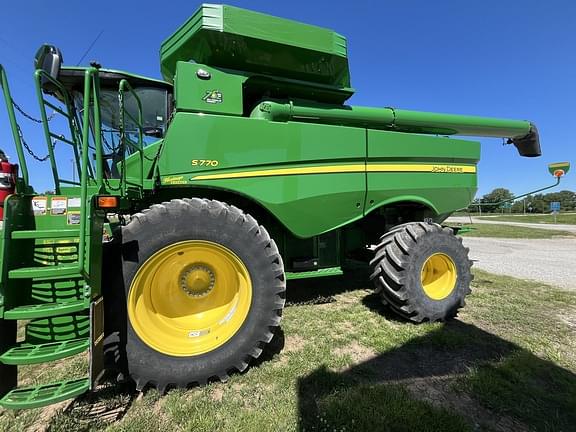 Image of John Deere S770 equipment image 4