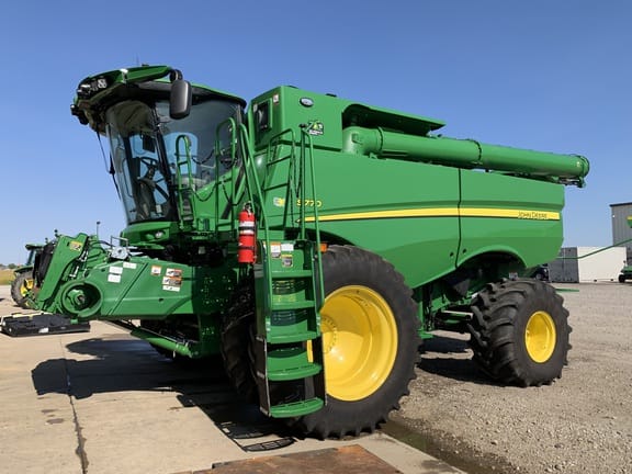 Main image John Deere S770