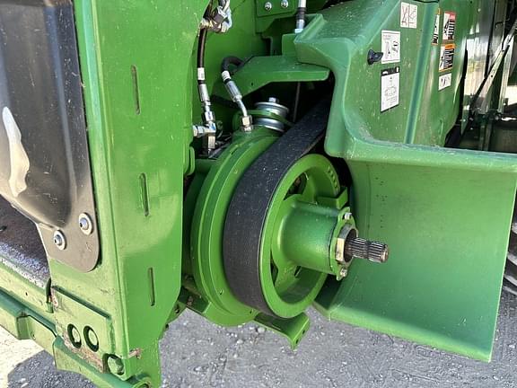 Image of John Deere S770 equipment image 4