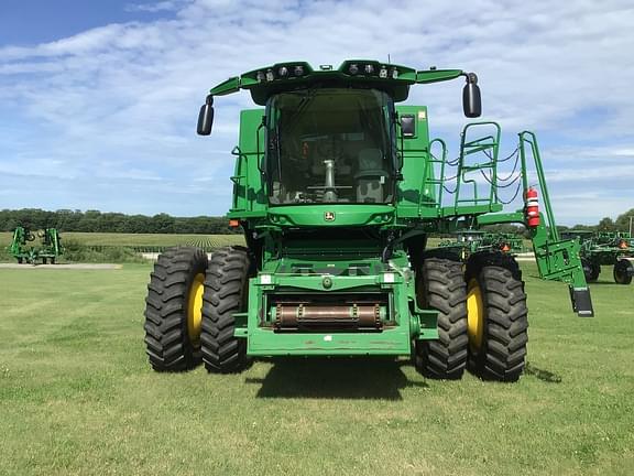 Image of John Deere S770 equipment image 1