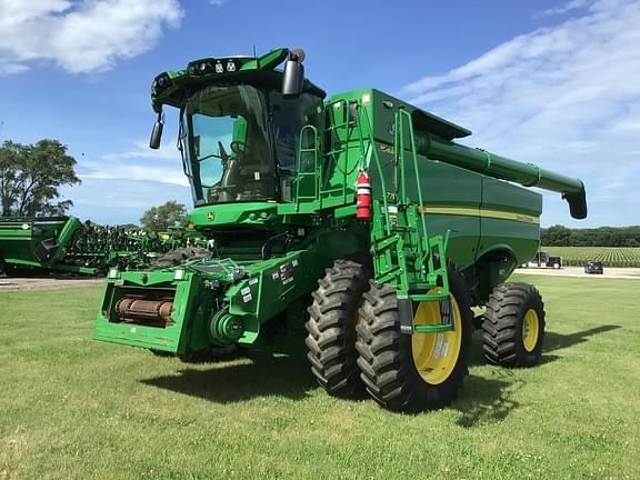 Image of John Deere S770 Primary image
