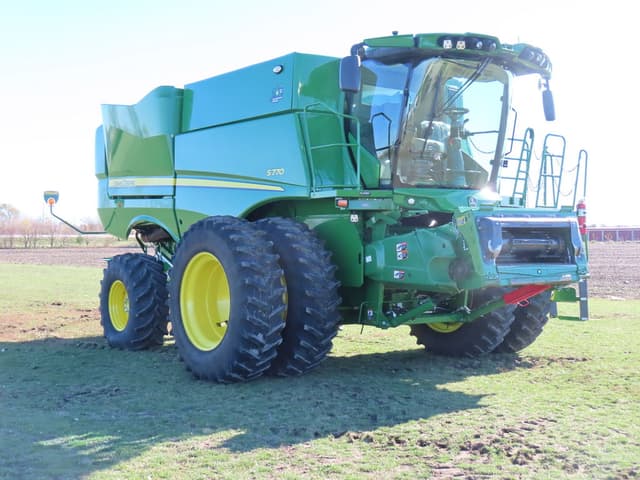 Image of John Deere S770 equipment image 4