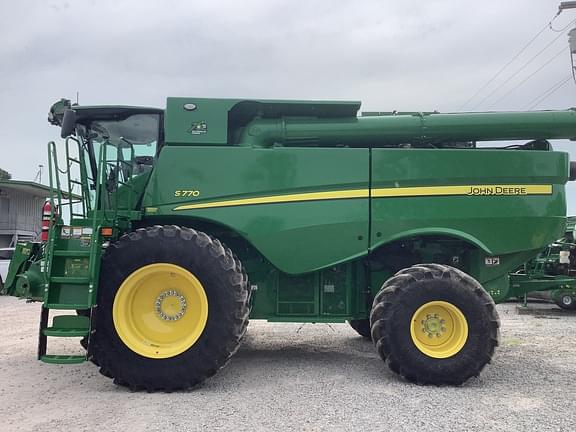 Image of John Deere S770 equipment image 2