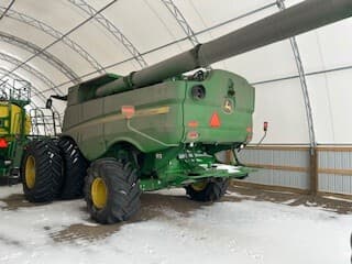 Image of John Deere S770 equipment image 1