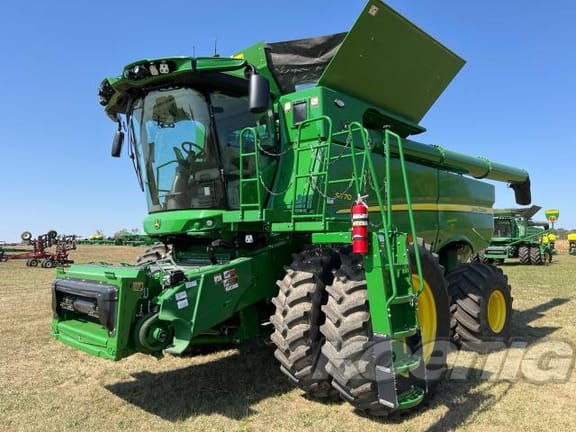 2022 John Deere S770 Equipment Image0