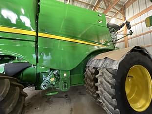 2022 John Deere S770 Equipment Image0