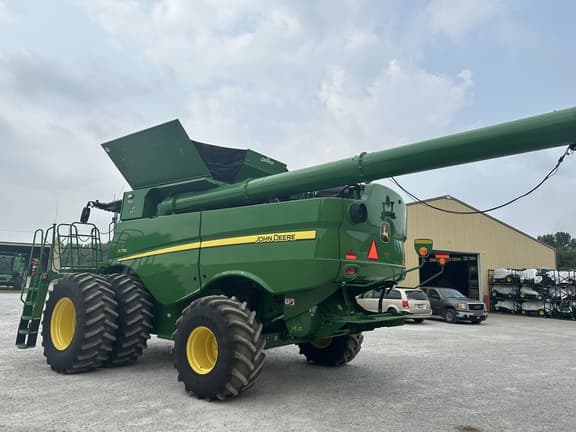 Image of John Deere S770 equipment image 4