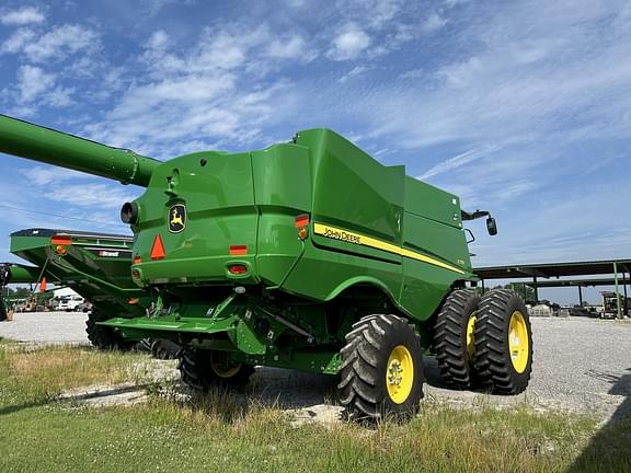 Image of John Deere S770 equipment image 3