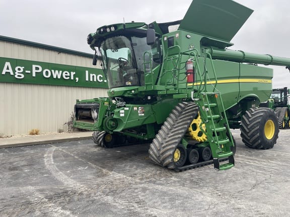 2022 John Deere S770 Equipment Image0
