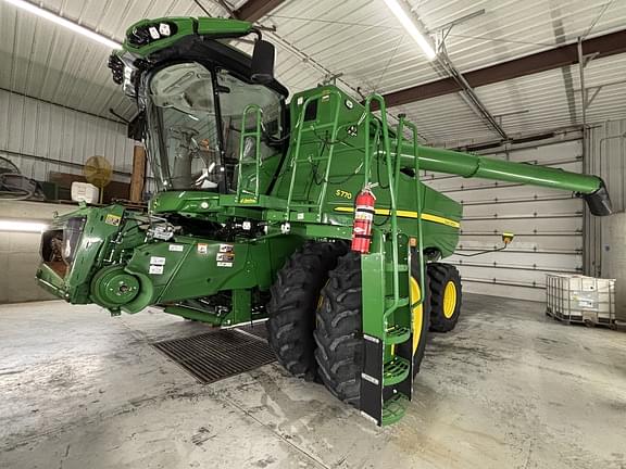 Image of John Deere S770 equipment image 4