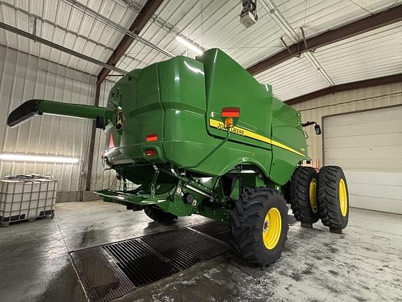 Image of John Deere S770 equipment image 4