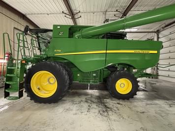 Main image John Deere S770