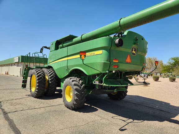 Image of John Deere S770 equipment image 2