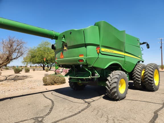 Image of John Deere S770 equipment image 4