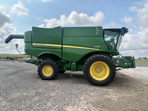 Image of John Deere S770 equipment image 3