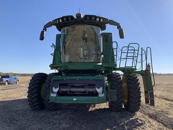 Image of John Deere S770 equipment image 2