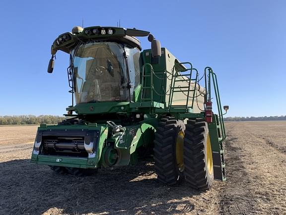 Image of John Deere S770 equipment image 1