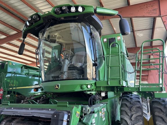 Image of John Deere S770 equipment image 1