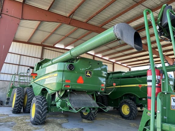Image of John Deere S770 equipment image 3