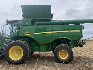 Main image John Deere S770 8