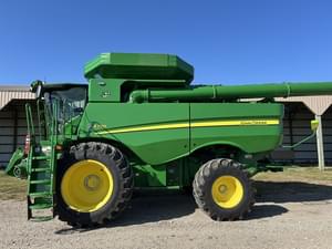 2022 John Deere S770 Image