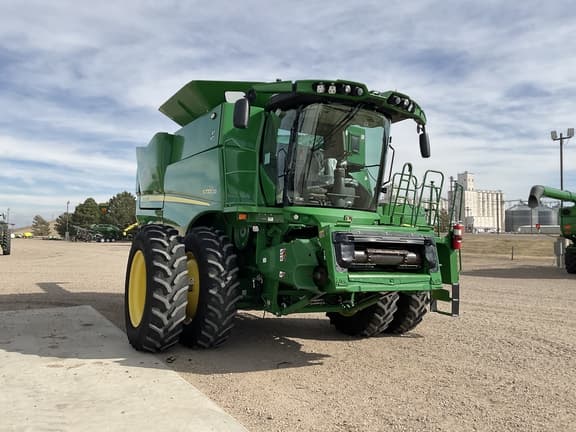 Image of John Deere S770 equipment image 2