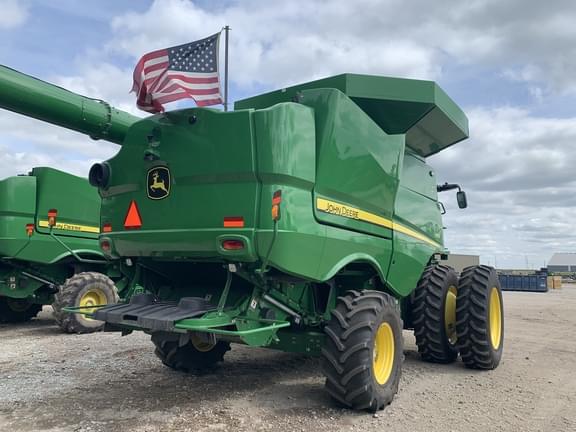 Image of John Deere S770 equipment image 4