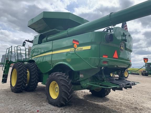 Image of John Deere S770 equipment image 3